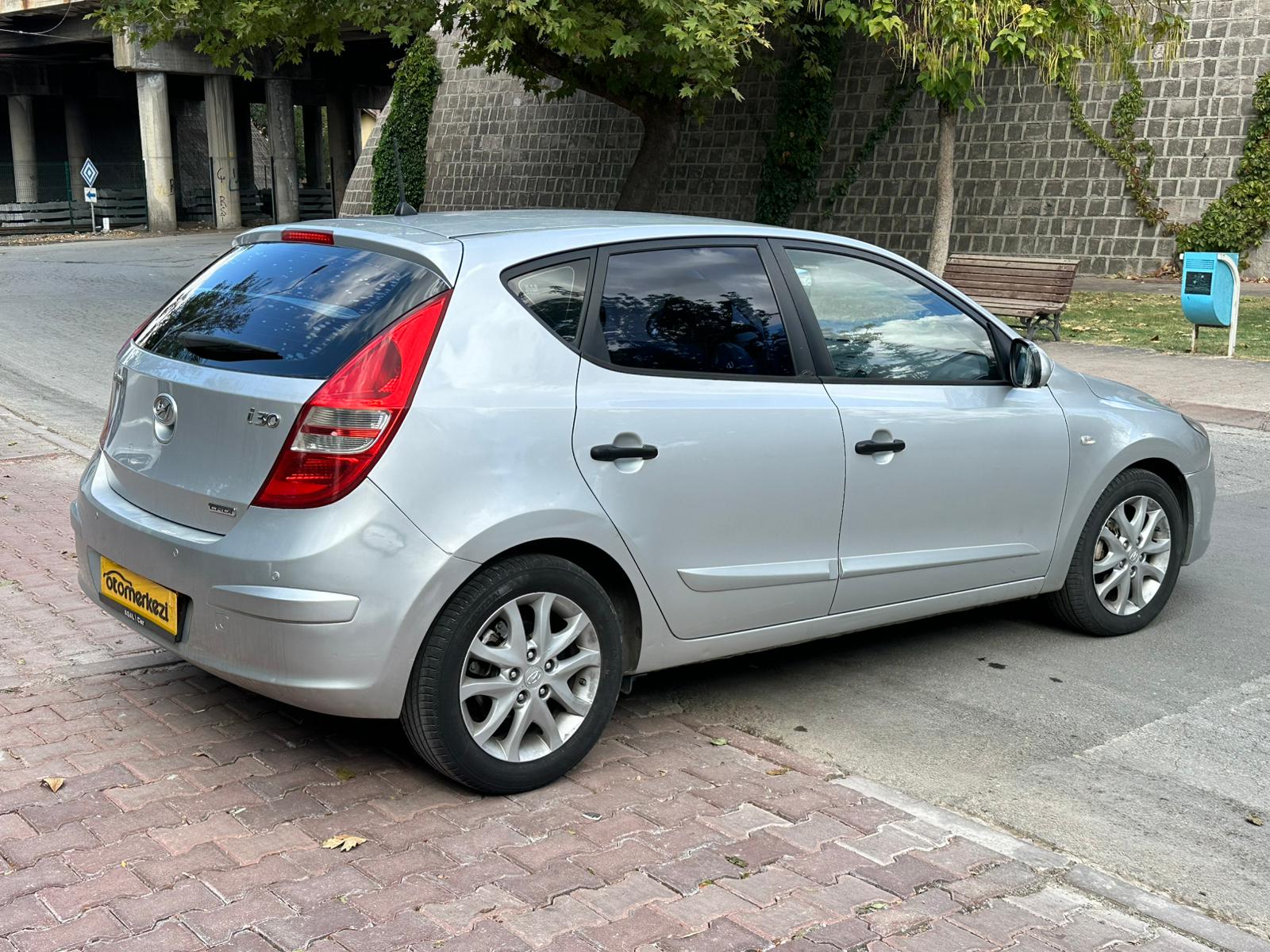 HYUNDAI i30 14